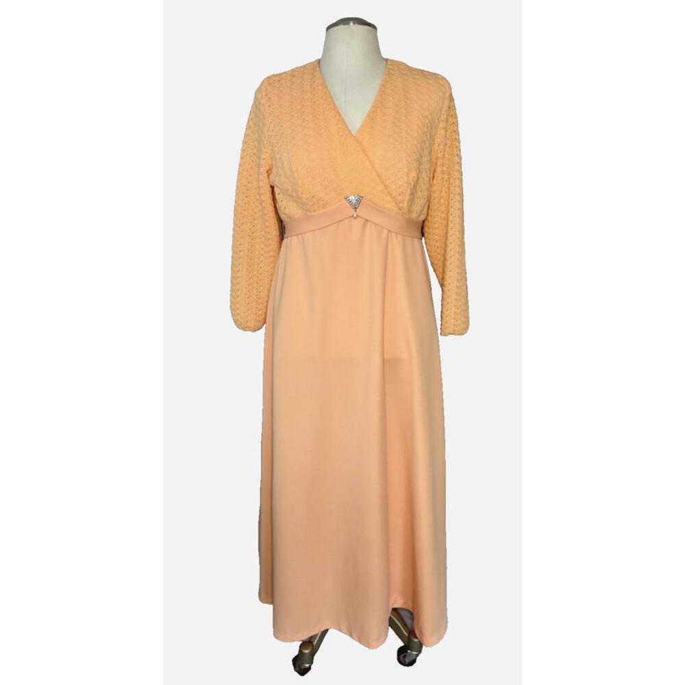 Vintage 1970's Peach Maxi Wrap Knit Top Dress Broach Belt 40" EUC
